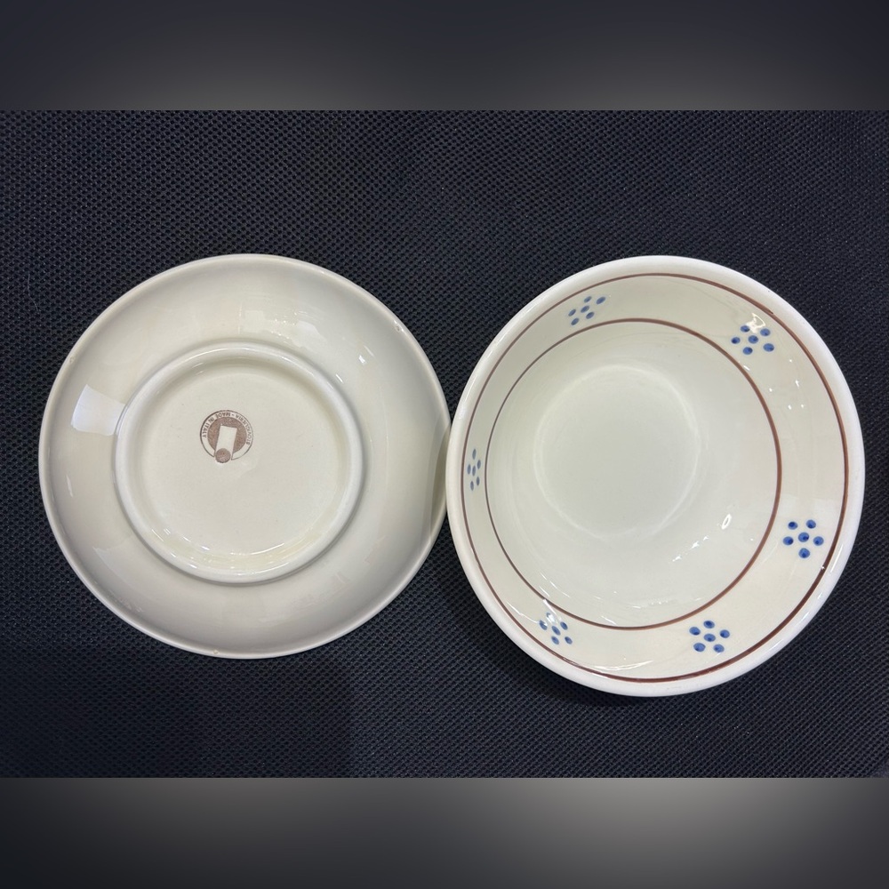 Italian Pottery. Set of 2 bowls 9.5”. Beautiful like new.